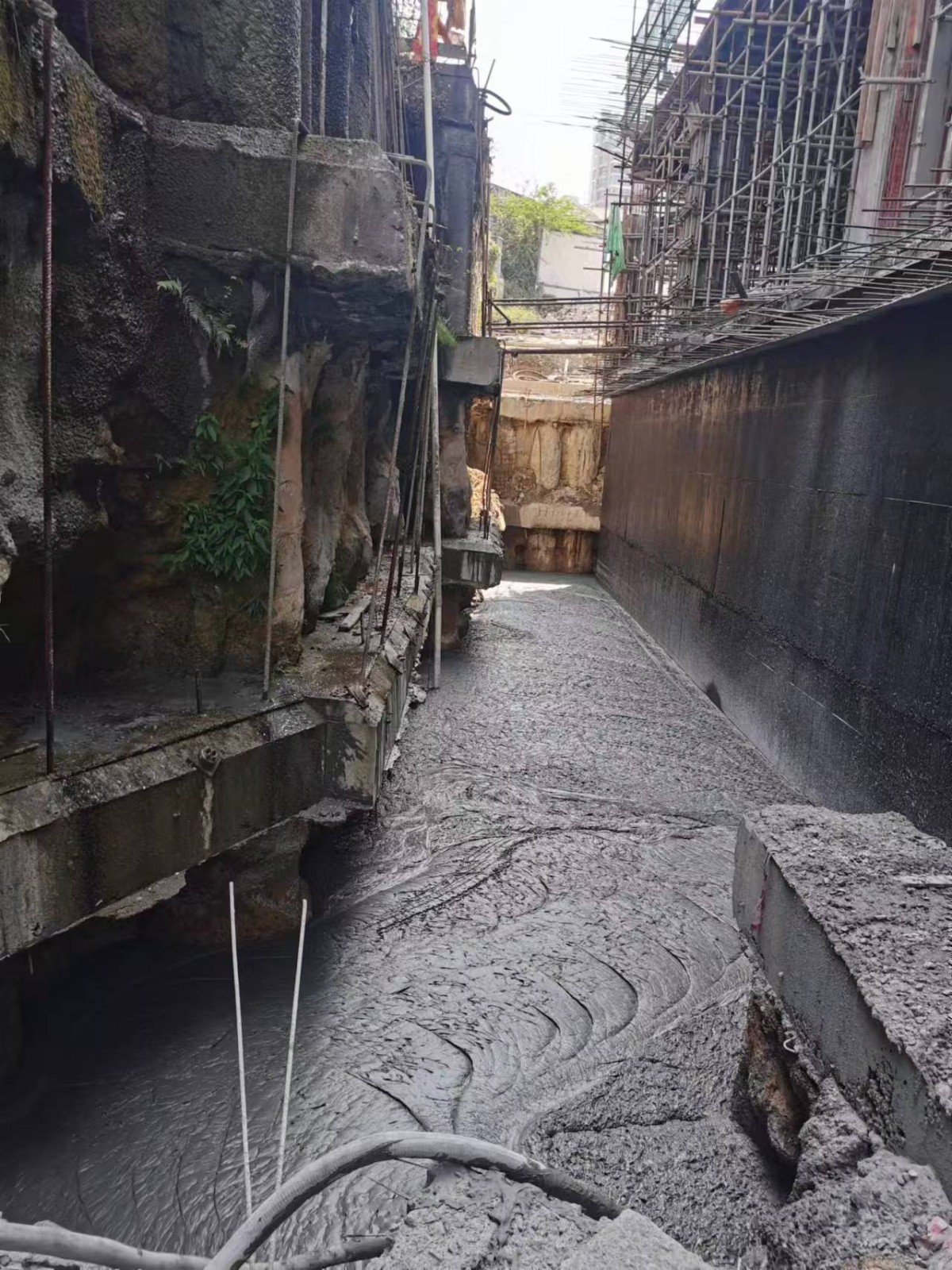 側(cè)壁回填3.jpg